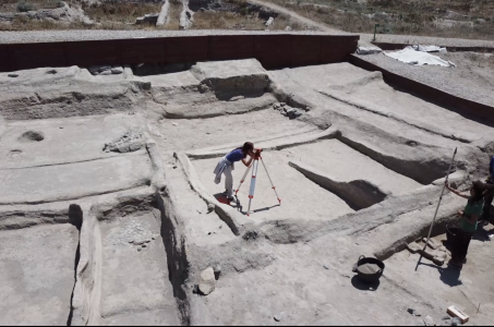 Přednáška | Much ado about nothing?